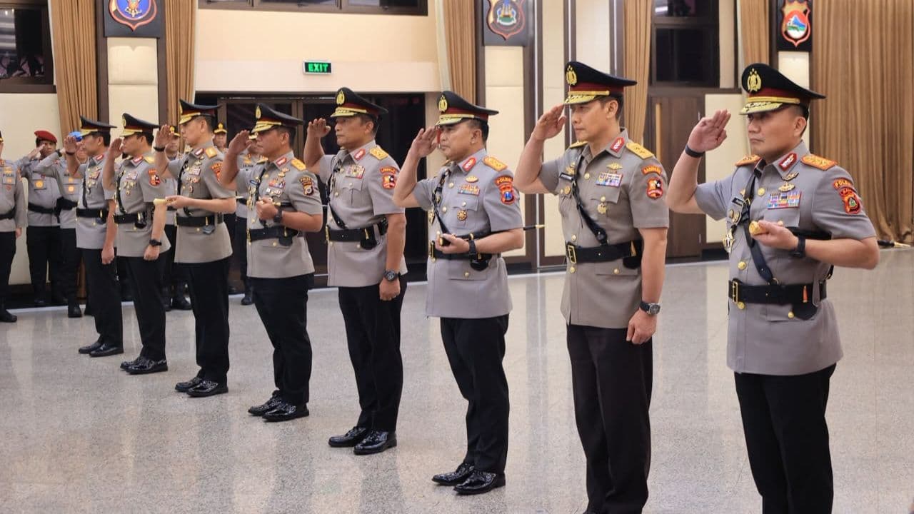 Kapolri Pimpin Sertijab Irwasum Polri dan Empat Kapolda, Ini Daftar Pejabat Baru